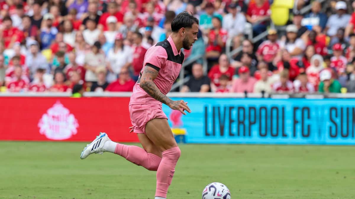 Enzo Le Fée Targets Elite Status After Liverpool Display — Sunderland news photo