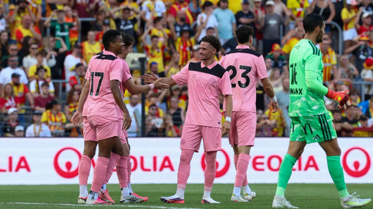 Hume and Isidor on target as Sunderland win in Lens — Sunderland news photo (Sunderland AFC)